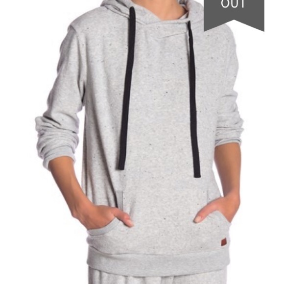 NWT Peace Love World give this WORLD good energy - Picture 2 of 4